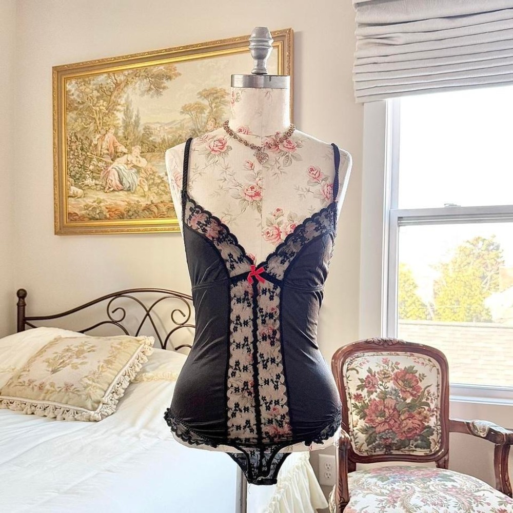 70s black lace bodysuit Juliard size large